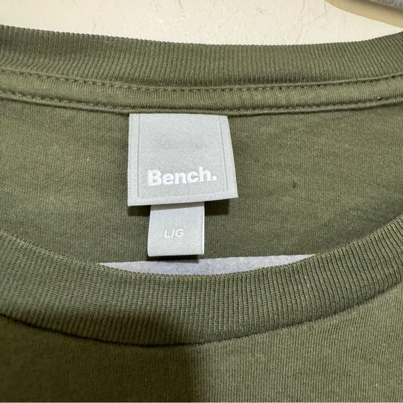 Men’s Bench Brand Army Green Graphic  Logo Casual T-Short Sleeve Shirt Size: L - Picture 9 of 16